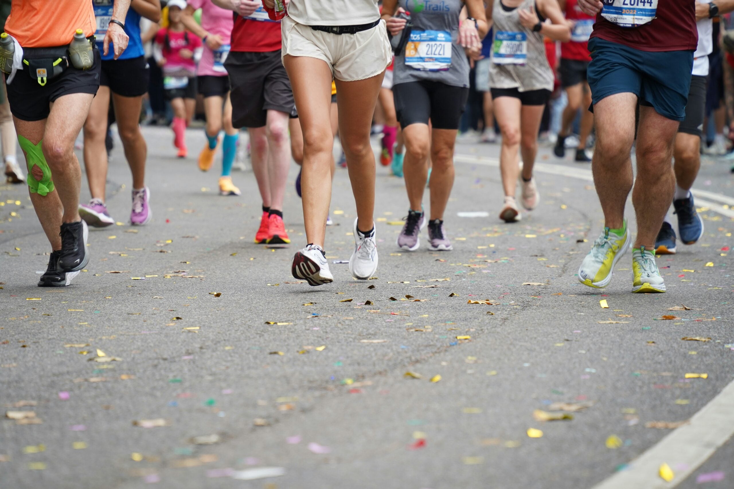 Distance runners in a park marathon, related to lung function measured in trained men