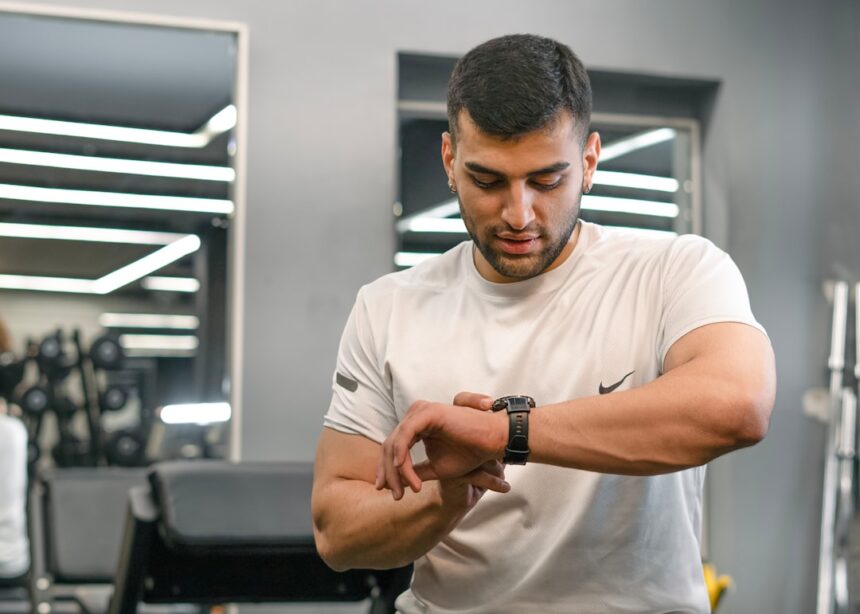 Smartwatch calorie burn accuracy during a gym workout